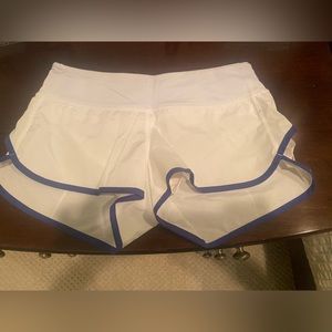 Lululemon Speed Shorts Size 4 like New